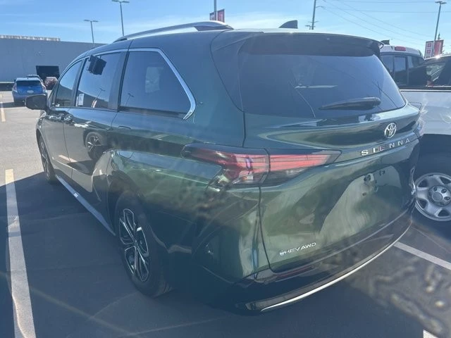 2026 Toyota Sienna 4th Gen - Image 3 of 15