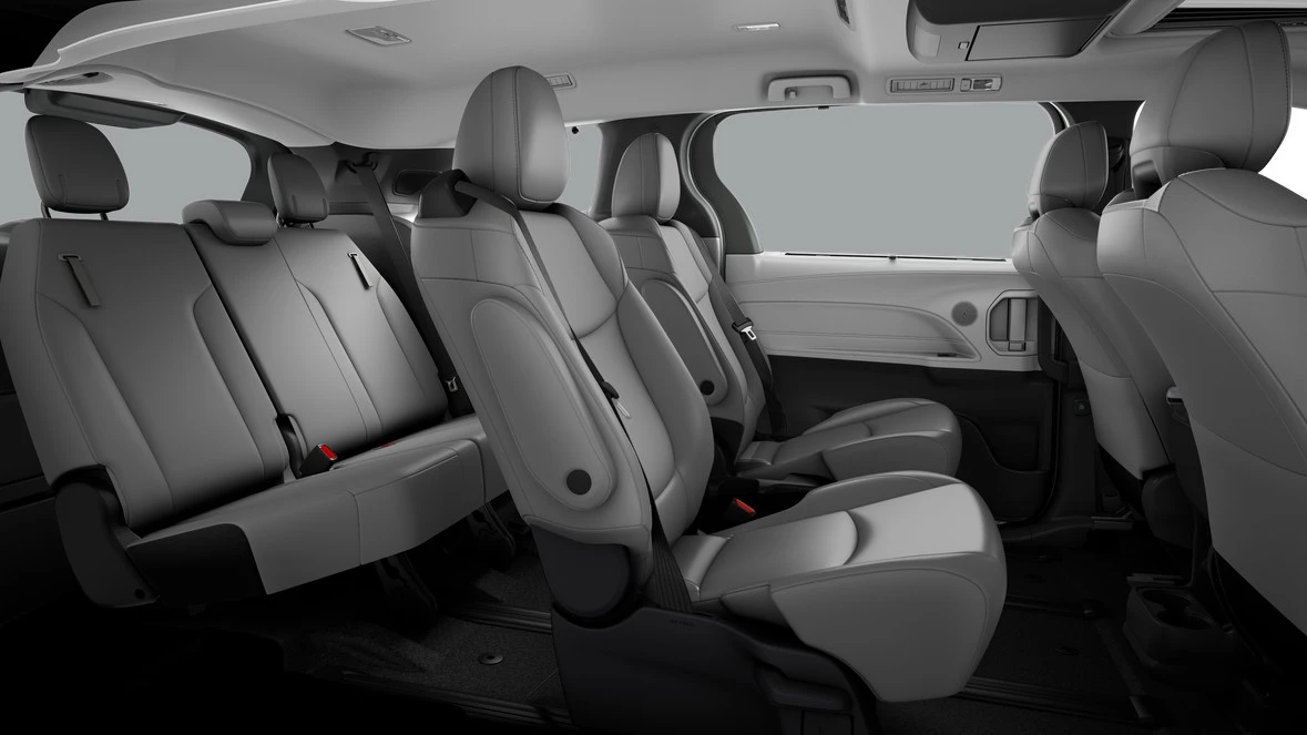2026 Toyota Sienna 4th Gen - Image 7 of 10