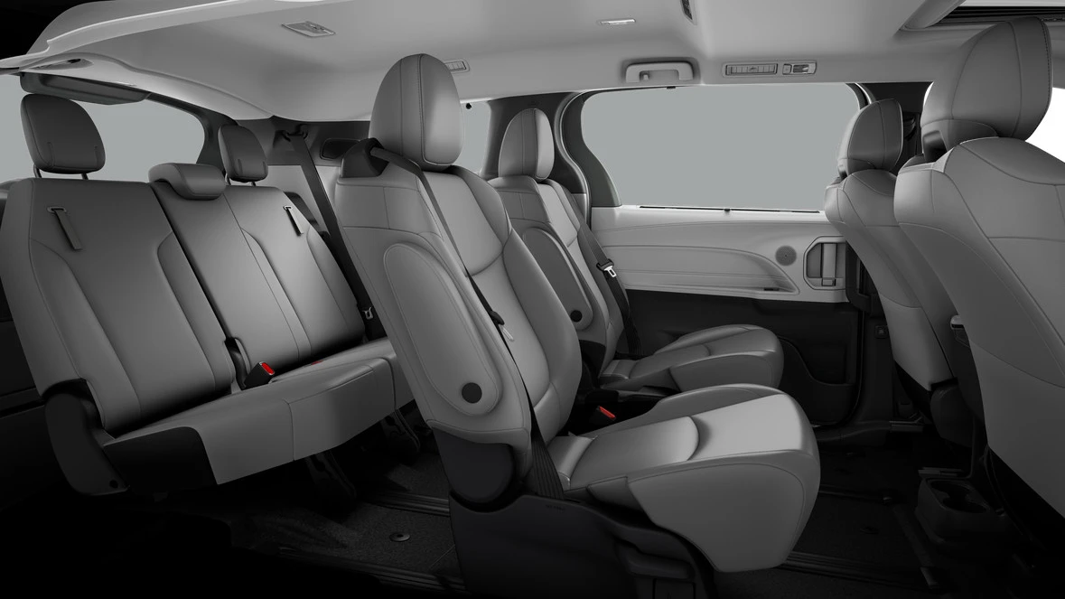 2026 Toyota Sienna 4th Gen - Image 7 of 8