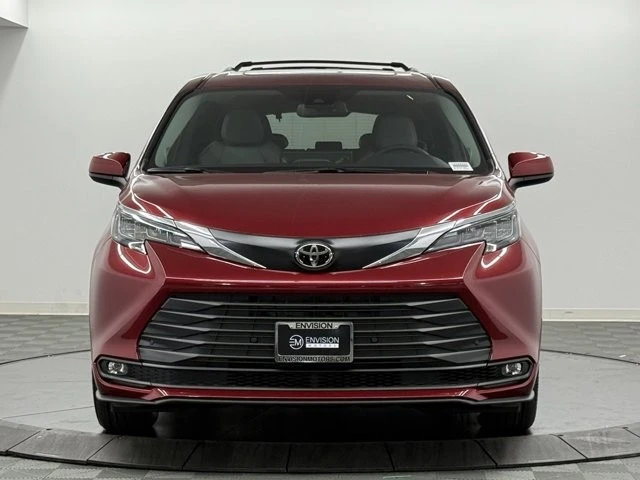 2026 Toyota Sienna 4th Gen - Image 3 of 12