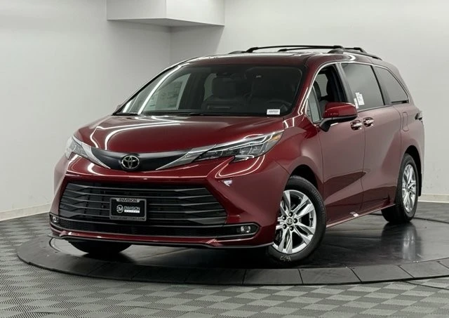 2026 Toyota Sienna 4th Gen - Image 2 of 12