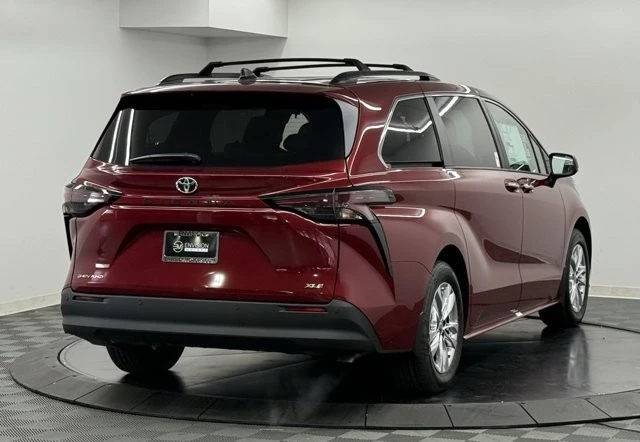 2026 Toyota Sienna 4th Gen - Image 6 of 12
