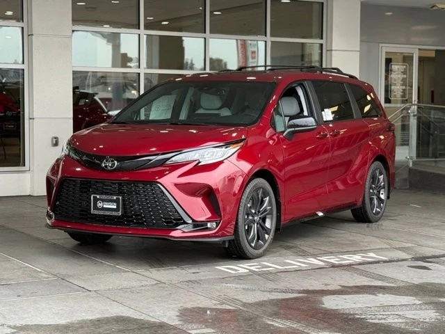 2026 Toyota Sienna 4th Gen - Image 2 of 12