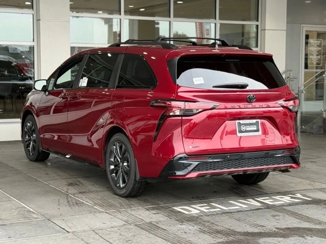 2026 Toyota Sienna 4th Gen - Image 9 of 12