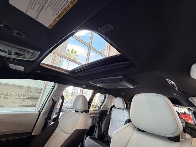 2026 Toyota Sienna 4th Gen - Image 12 of 12