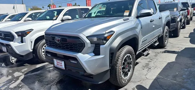 2026 Toyota Tacoma Double Cab TRD Off-Road