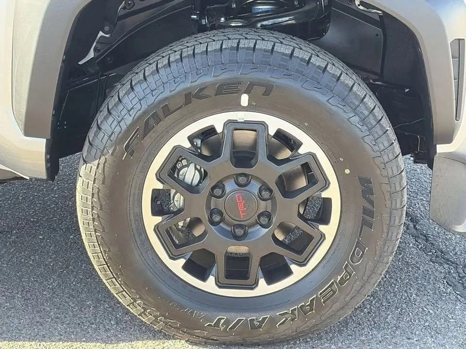 2026 Toyota Tacoma 4th Gen - Image 8 of 18