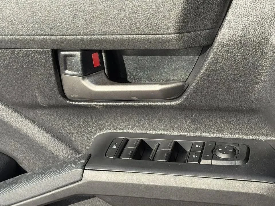 2026 Toyota Tacoma 4th Gen - Image 14 of 18