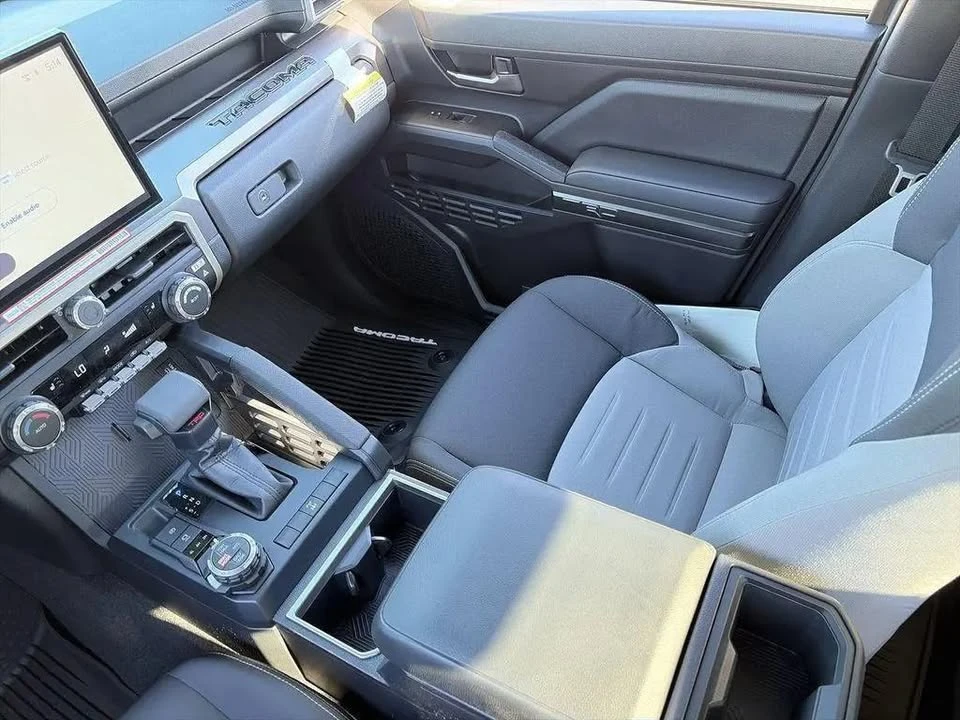 2026 Toyota Tacoma 4th Gen - Image 17 of 18