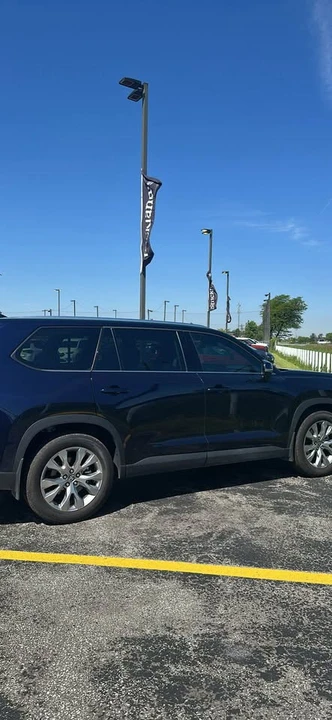 2026 Toyota Highlander - Image 4 of 15