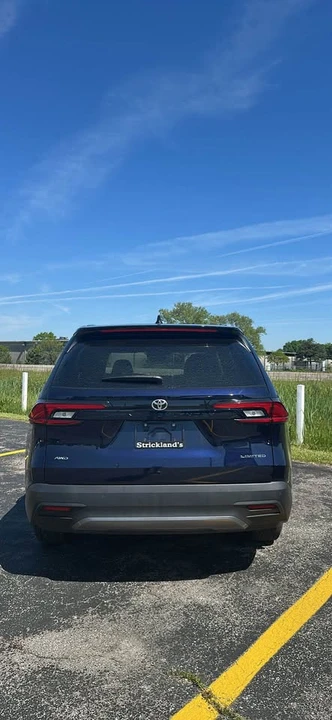 2026 Toyota Highlander - Image 3 of 15