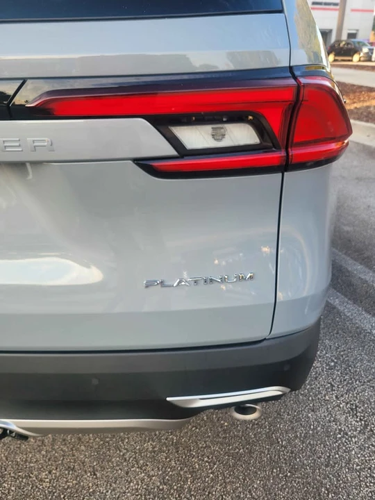 2026 Toyota Highlander - Image 4 of 13