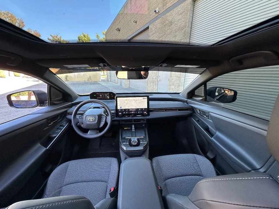 2026 Toyota - Image 3 of 31