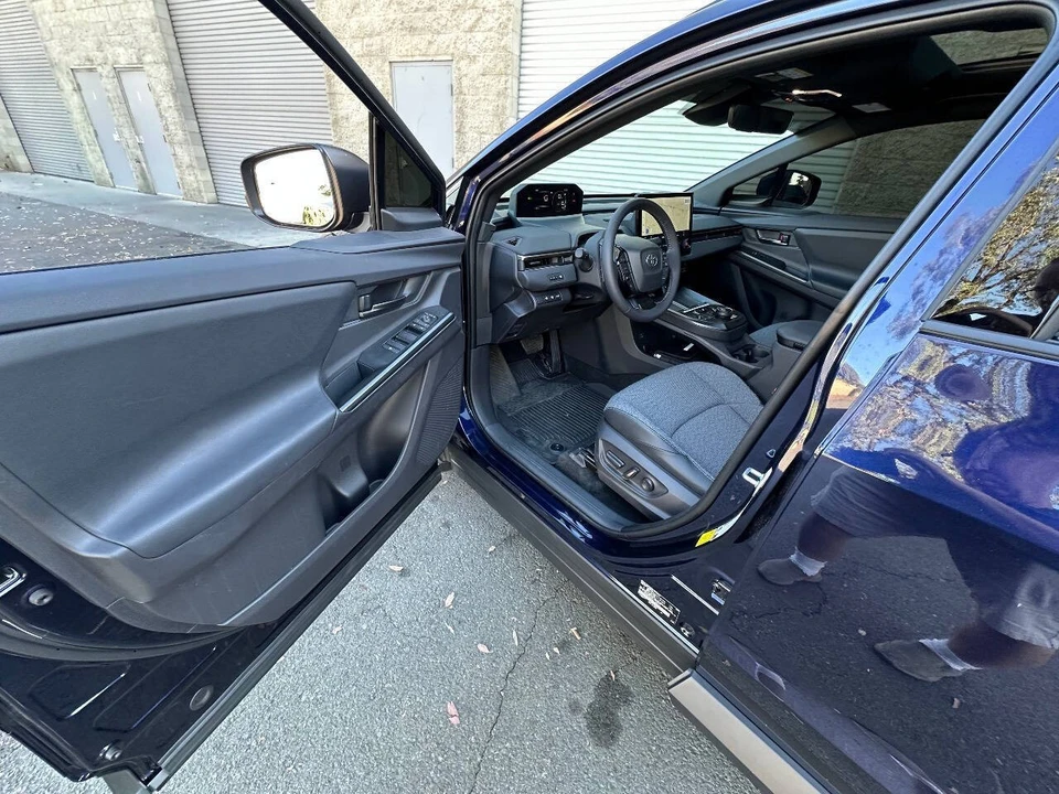 2026 Toyota - Image 14 of 31
