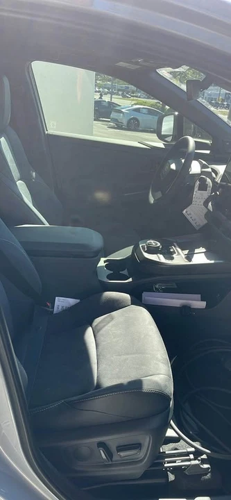 2026 Toyota C-HR - Image 6 of 15