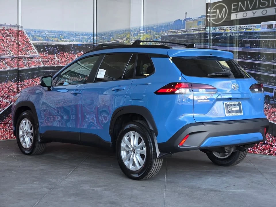 2026 Toyota Corolla Cross - Image 5 of 12