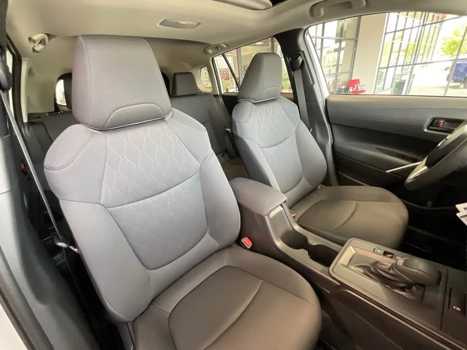2026 Toyota Corolla Cross - Image 12 of 16