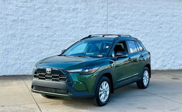 2026 Toyota Corolla Cross - Image 2 of 6