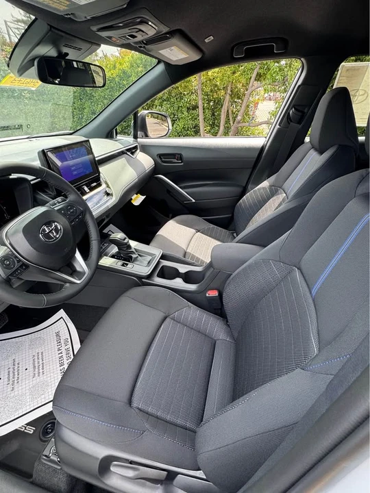 2026 Toyota Corolla Cross - Image 9 of 9