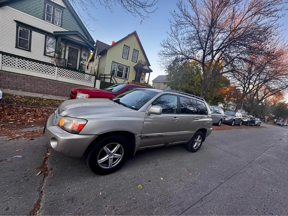 2006 Toyota Highlander - Image 2 of 4