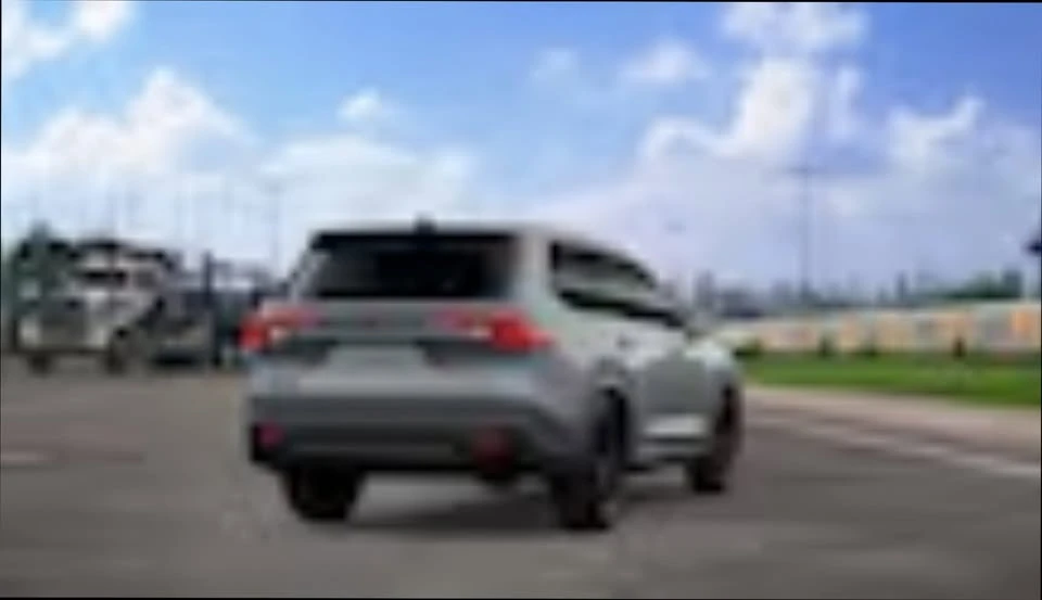 2026 Toyota Highlander - Image 3 of 9