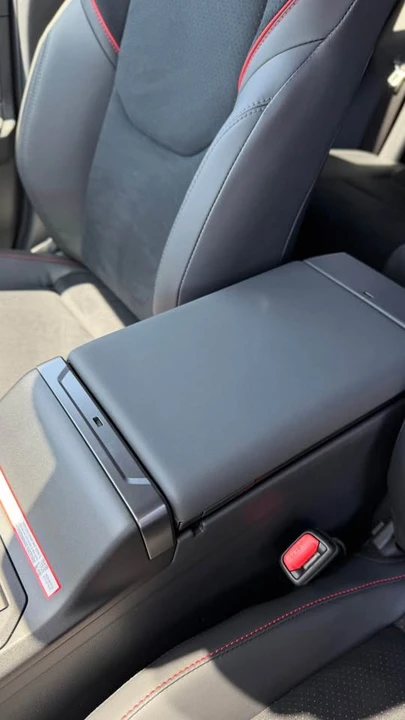 2026 Toyota RAV4 5th Gen - Image 18 of 19