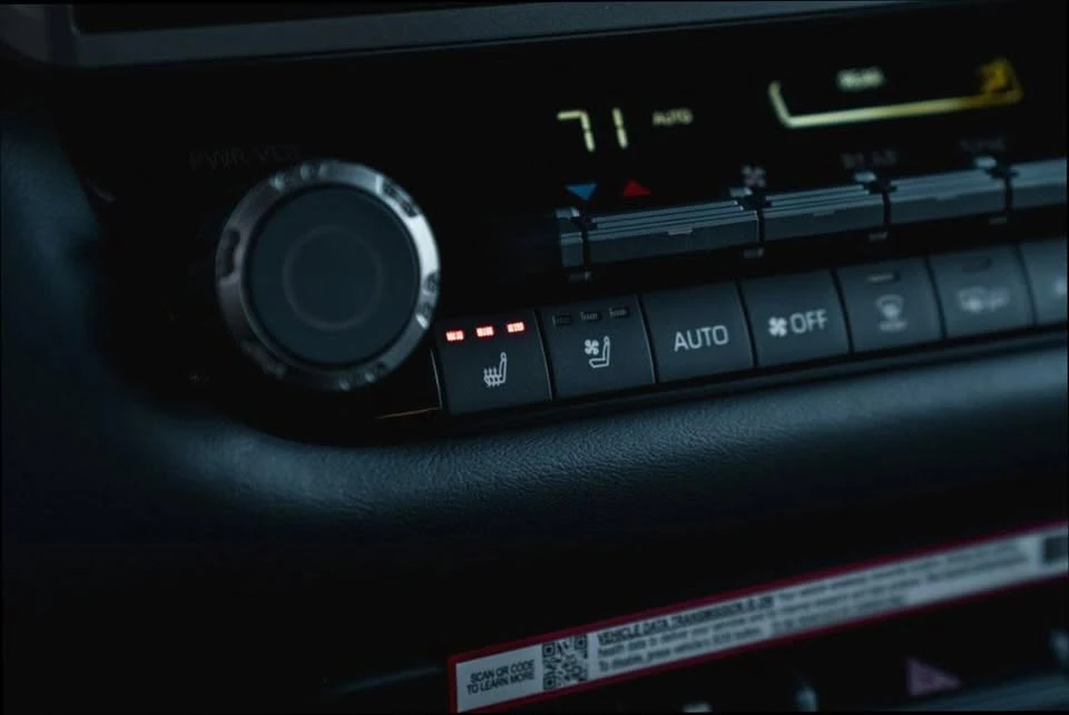 2026 Toyota Sequoia 3rd Gen - Image 13 of 15