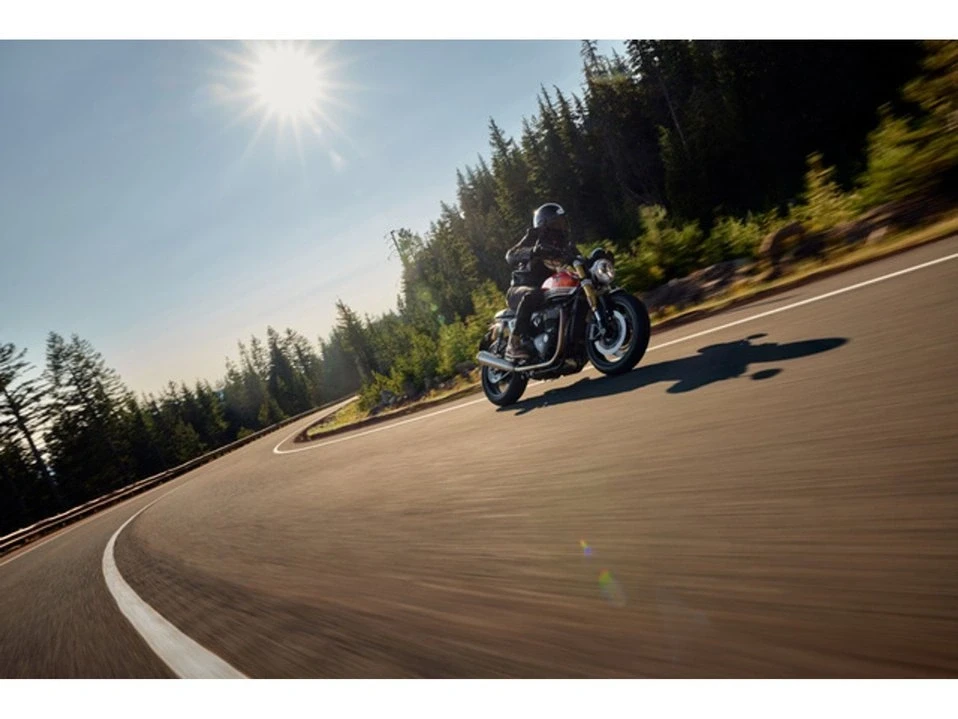 2026 Triumph Speed Twin 1200 - Image 12 of 19