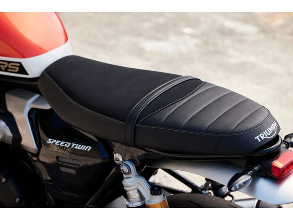 2026 Triumph Speed Twin 1200 - Image 9 of 19