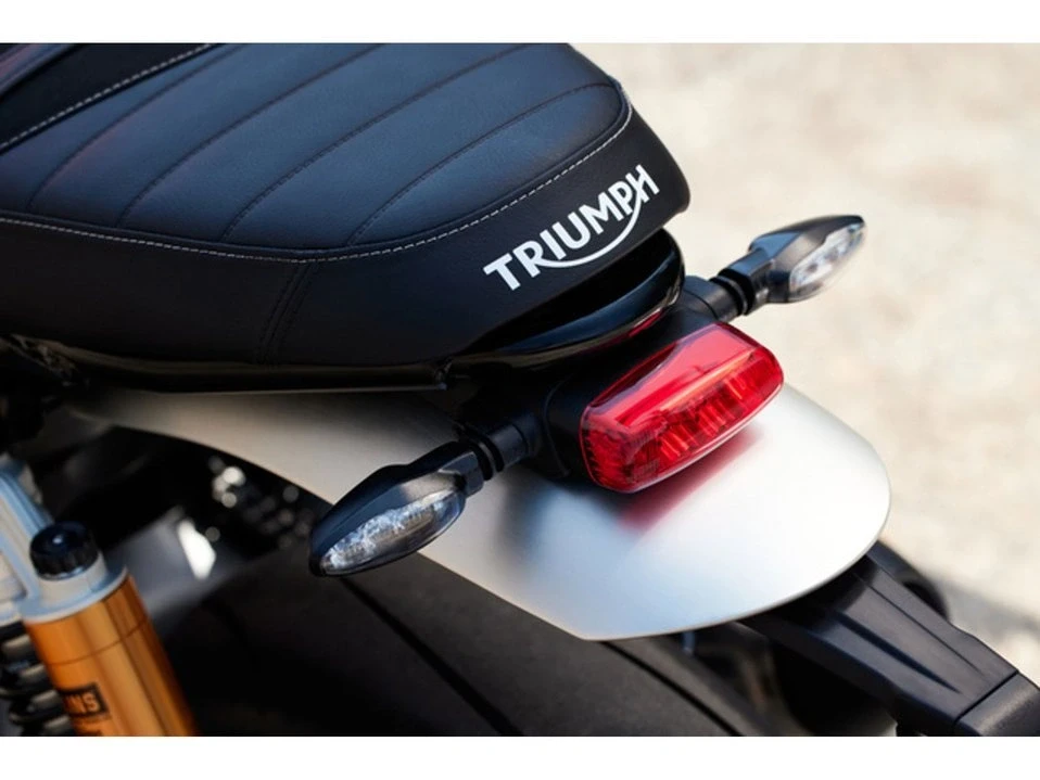 2026 Triumph Speed Twin 1200 - Image 10 of 19