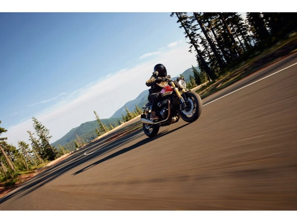 2026 Triumph Speed Twin 1200 - Image 13 of 19