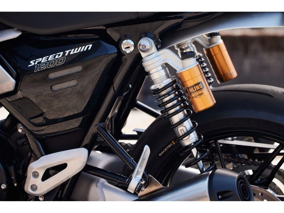 2026 Triumph Speed Twin 1200 - Image 11 of 19