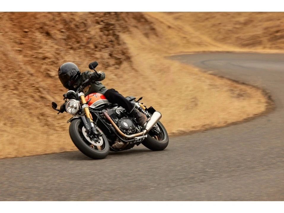 2026 Triumph Speed Twin 1200 - Image 18 of 19