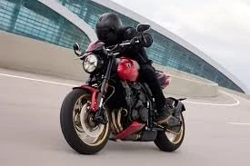 2026 Triumph Trident - Image 2 of 4