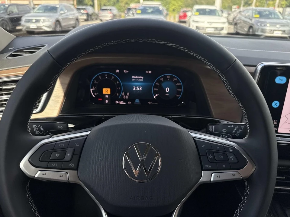 2026 Volkswagen Atlas - Image 11 of 13
