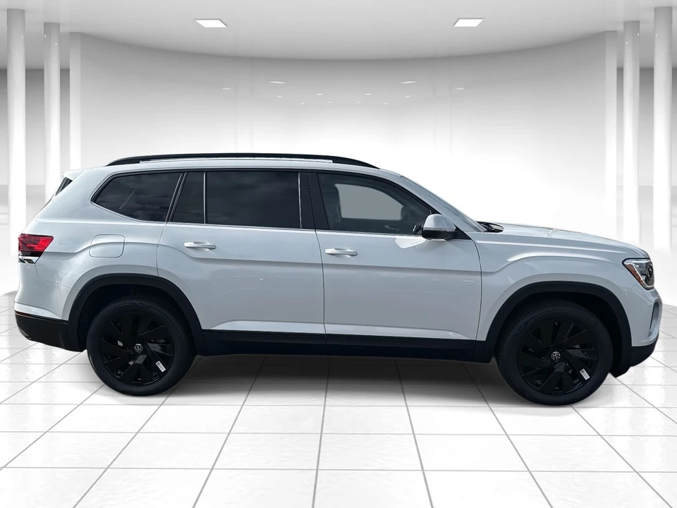 2026 Volkswagen Atlas - Image 2 of 13
