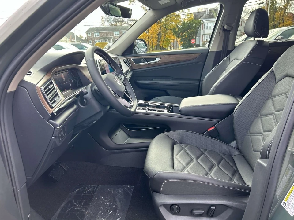 2026 Volkswagen Atlas - Image 7 of 21