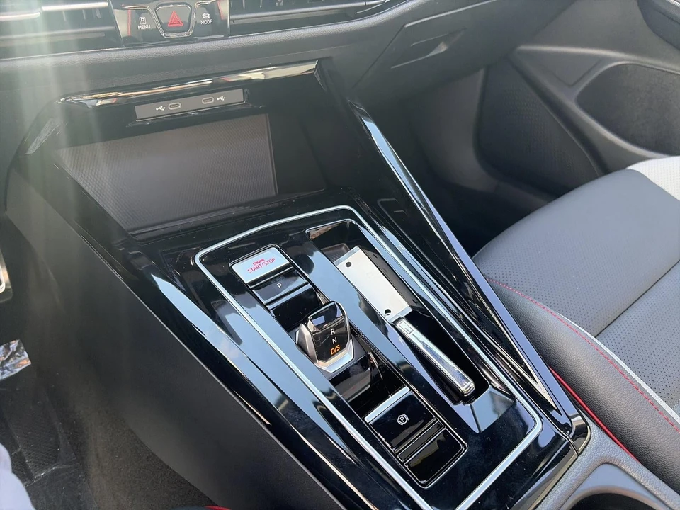 2026 Volkswagen GTI Mk8 - Image 29 of 31