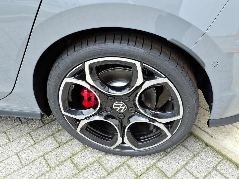 2026 Volkswagen GTI Mk8 - Image 7 of 12