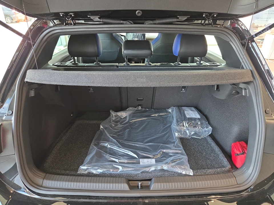 2026 Volkswagen Golf R Mk8 - Image 9 of 13
