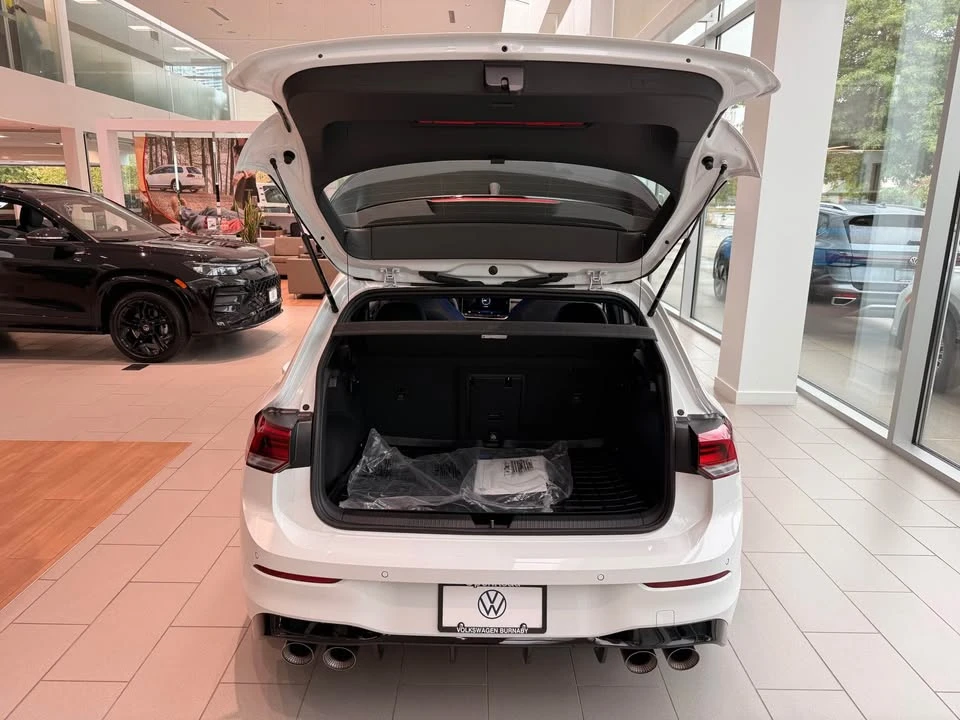 2026 Volkswagen Golf R Mk8 - Image 5 of 10