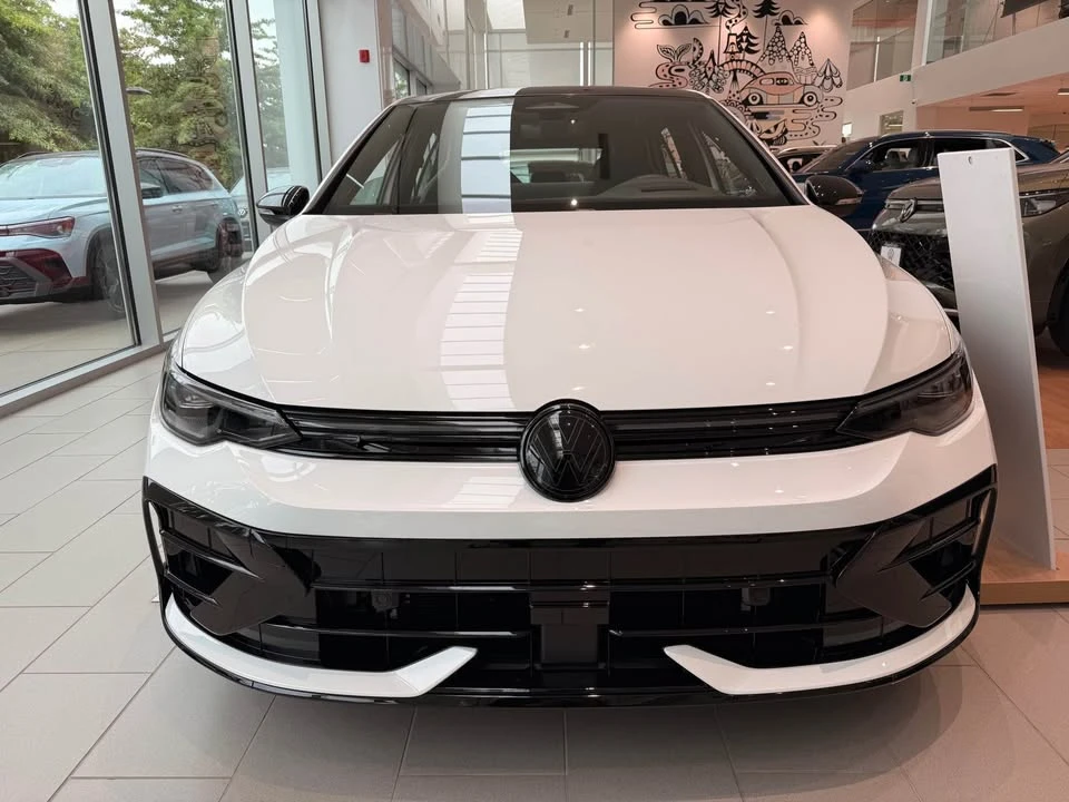2026 Volkswagen Golf R Mk8 - Image 2 of 10