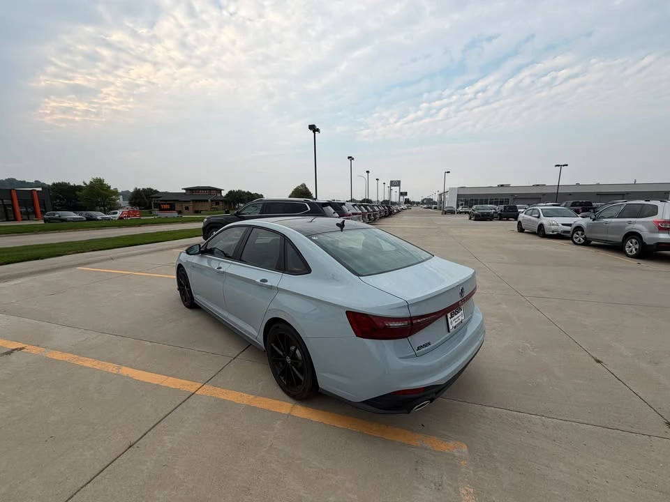 2026 Volkswagen A7 Jetta - Image 4 of 11