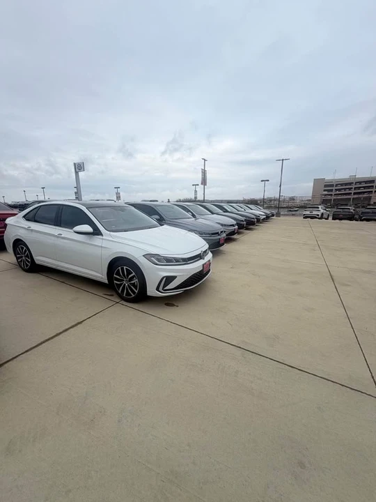 2026 Volkswagen A7 Jetta - Image 4 of 4
