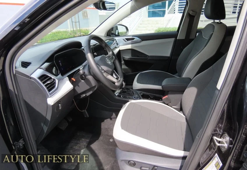 2026 Volkswagen Taos - Image 22 of 31