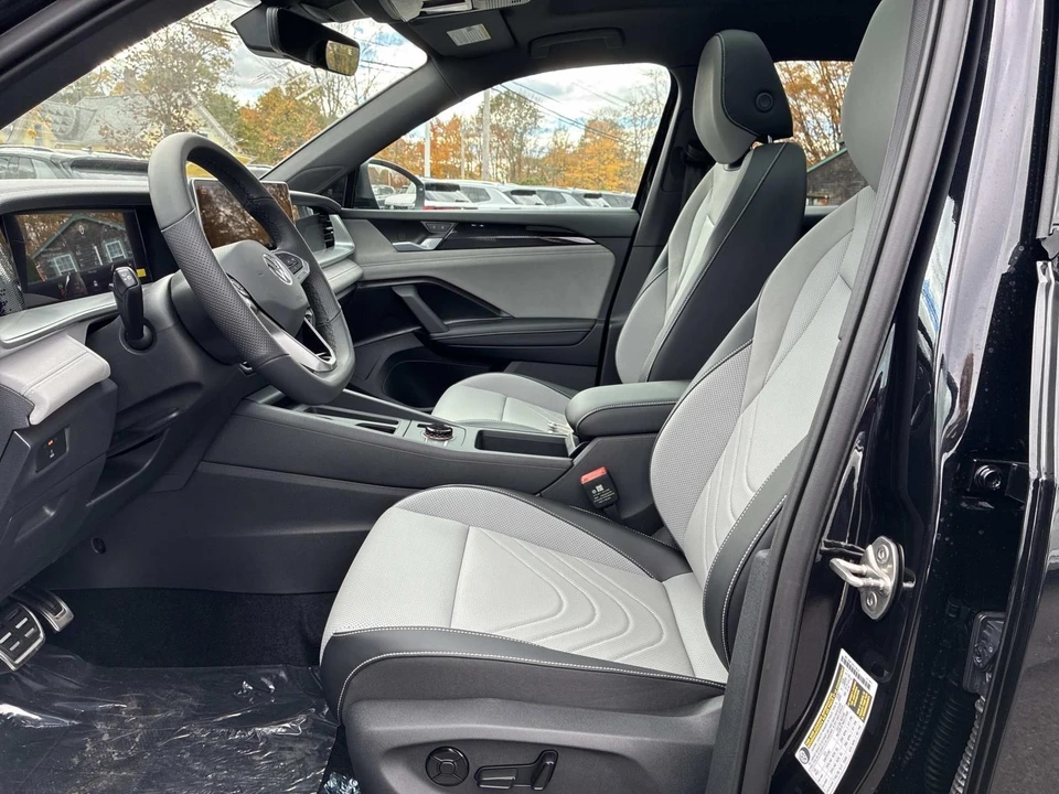 2026 Volkswagen Tiguan - Image 10 of 19