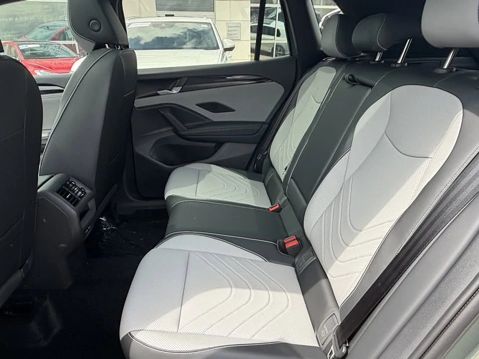 2026 Volkswagen Tiguan - Image 7 of 20