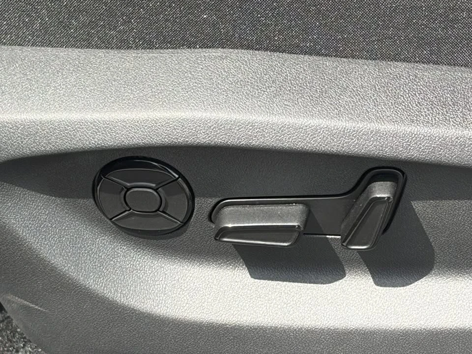 2026 Volkswagen Tiguan - Image 17 of 20