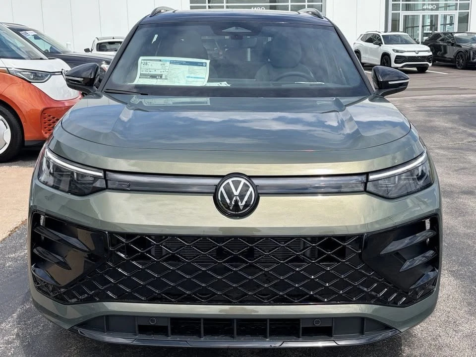 2026 Volkswagen Tiguan - Image 5 of 20