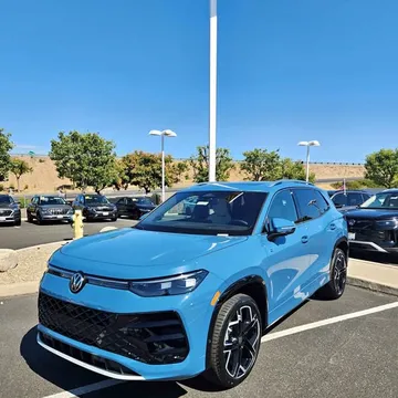 2026 Volkswagen Tiguan SEL R-Line Turbo